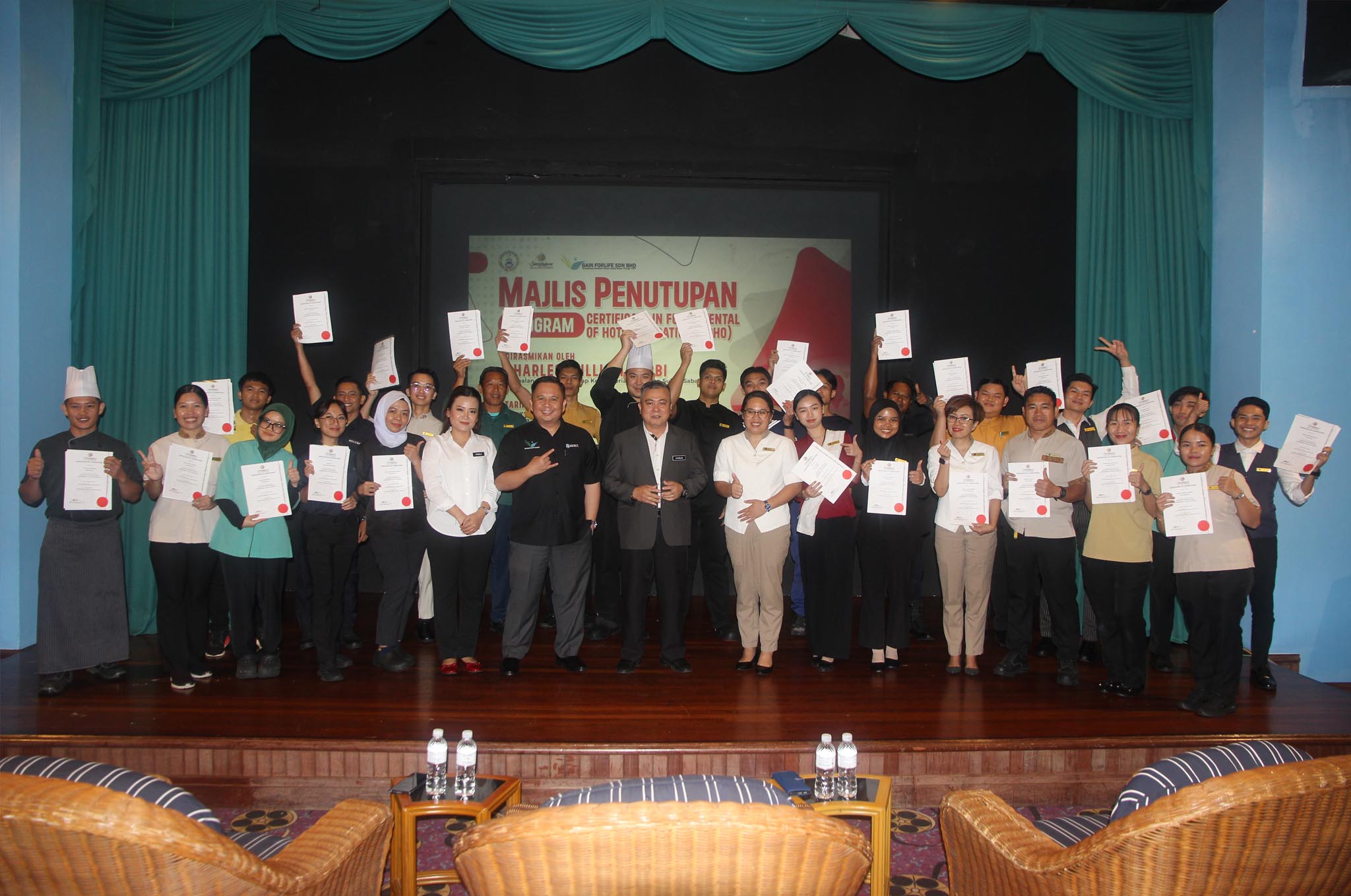 Majlis Penutupan Program Certificate in Fundamental of Hotel Operation (FOHO)